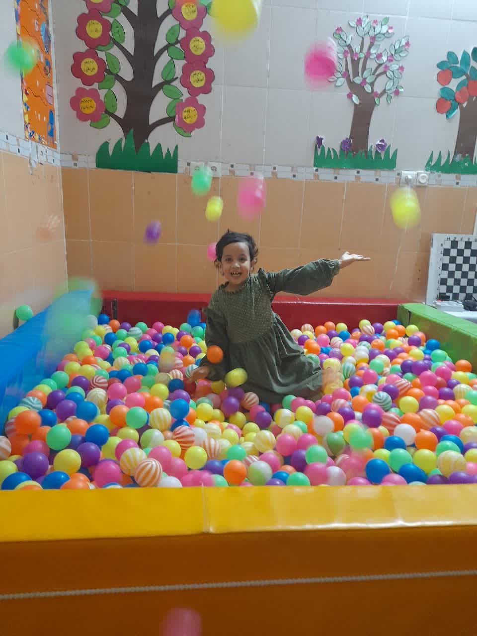 مرکز پیش دبستانی چتر آبی سارا